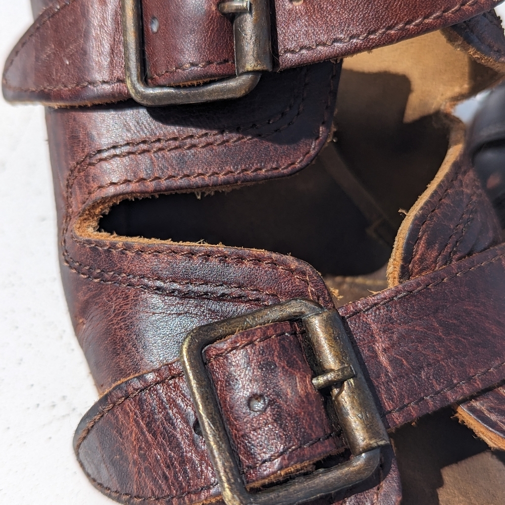 FREEBIRD | Caprice Cognac Brown Distressed Leather Sandals Size 8 - Picture 6 of 15